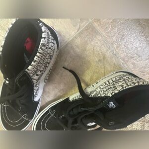 Vans like new (giving skateboarding a bad name since 2000